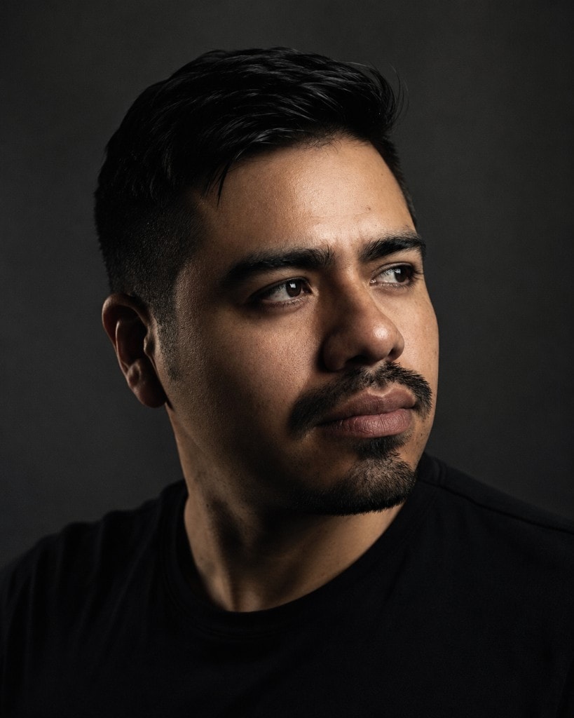 Professional portrait of Juan José Granados